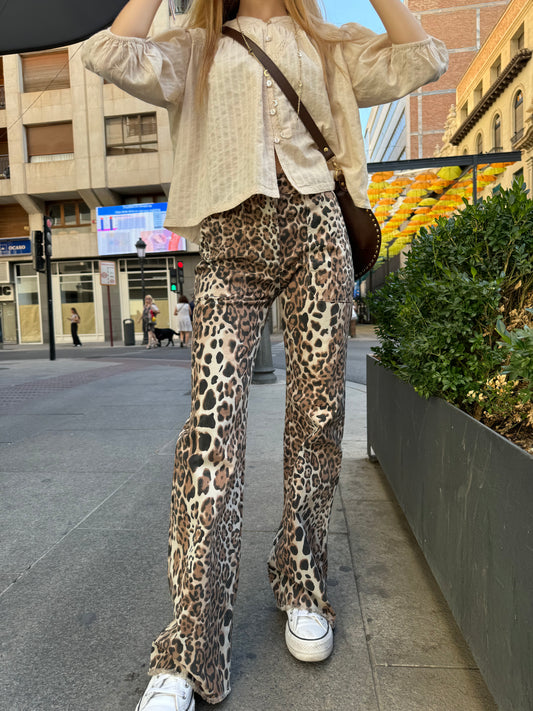 Pantalón estampado leopardo